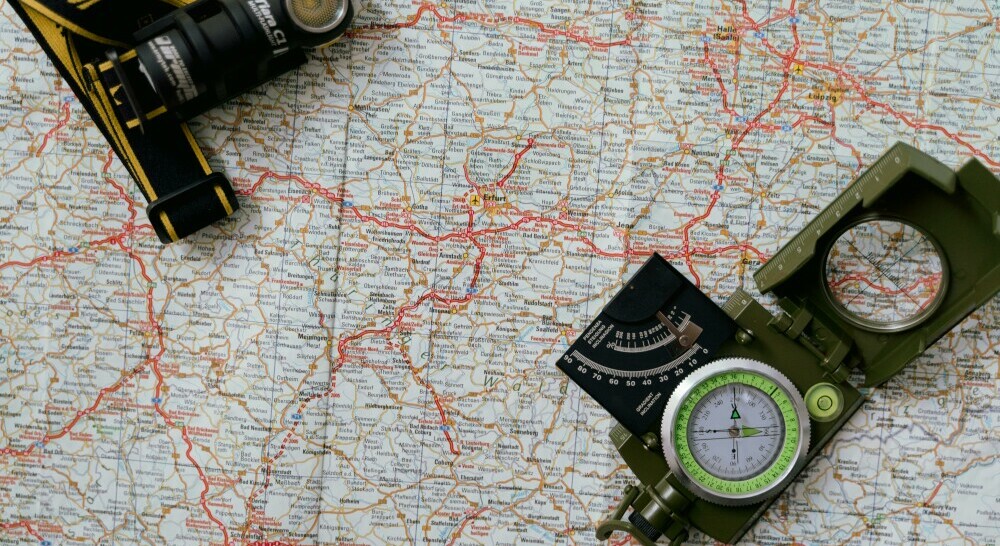 how to use compass